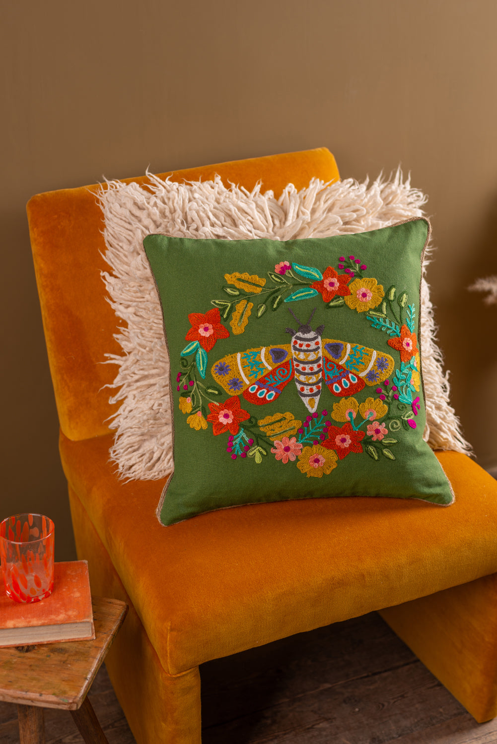 Frida Kahlo decorative throw pillow, decorative cushion. Viva la vida!  Cover and Insert. - AmigoBilingue