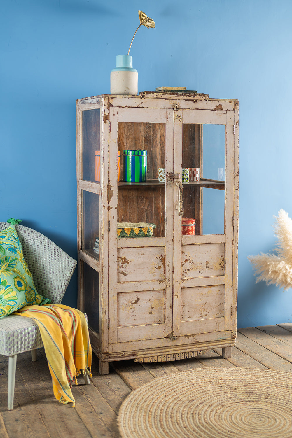 Cream Vintage Glazed Cabinet <p>W:77cm D:51cm H:145cm </p>