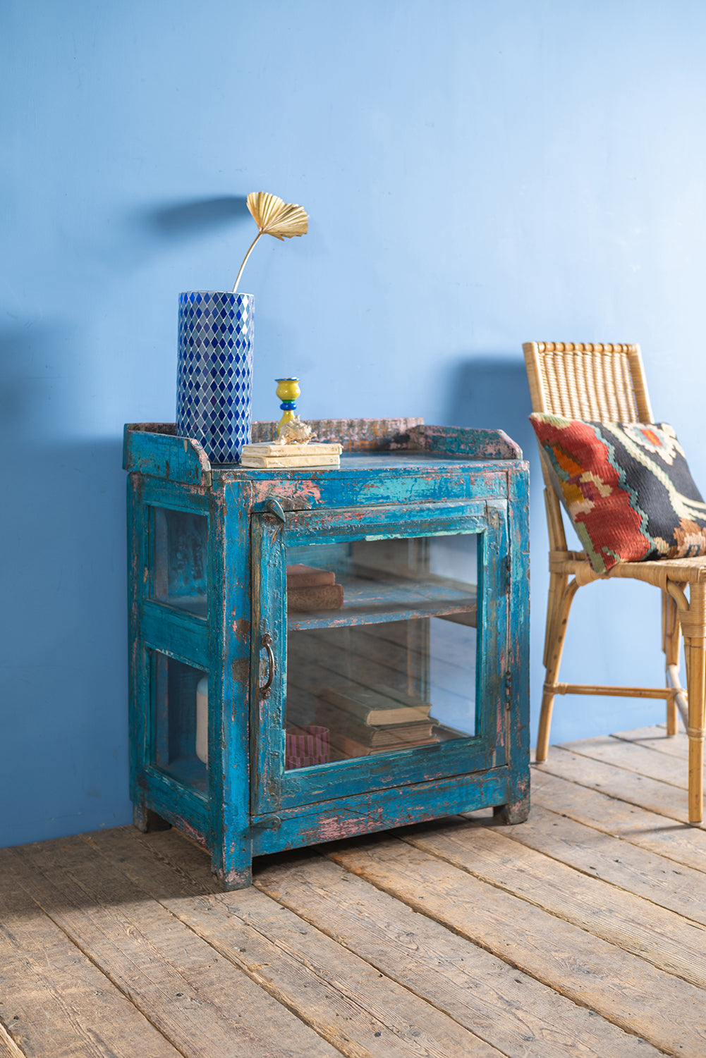 Vintage Blue Side Cabinet <p>W:64cm D:37cm H:73cm </p>