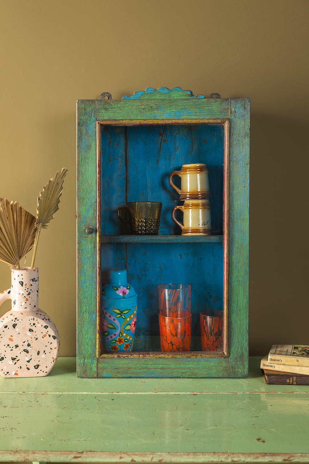 Turquoise Vintage Wall Showcase <p>W:37cm D:15cm H:62cm </p>